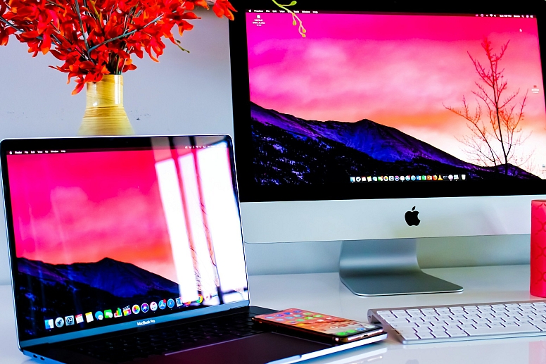 macbooks for graphic designers